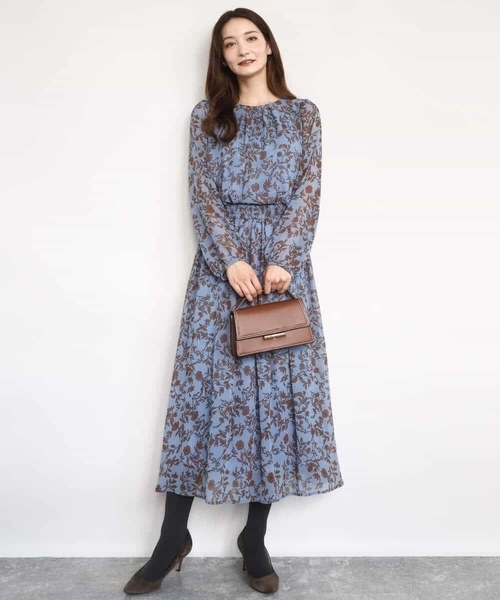 MK MICHEL KLEIN（エムケーミッシェルクラン）の「レトロ花柄ブラウス/洗える（シャツ/ブラウス・レディース・ライトブルー/ネイビー・38）」の7枚目の写真