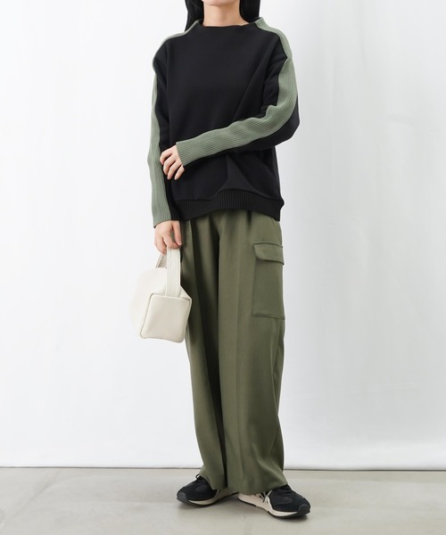 LUCA/LADY LUCK LUCA（ルカ/レディラックルカ）の「LC/LLL 裏毛袖ラインボトルネックニット（Tシャツ/カットソー・レディース・ブラック/ライトベージュ/グレー・FREE）」の15枚目の写真