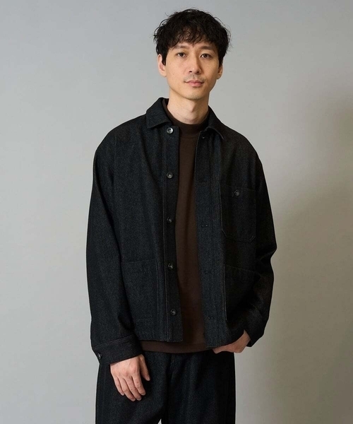 a.v.v(アーヴェヴェ)の「【洗濯機で洗える】ワイドシルエットデニムカバーオール(デニムジャケット・メンズ・ブラック/ネイビー・46/48)」の2枚目の写真