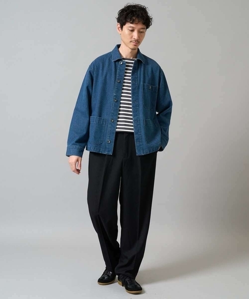 a.v.v(アーヴェヴェ)の「【洗濯機で洗える】ワイドシルエットデニムカバーオール(デニムジャケット・メンズ・ブラック/ネイビー・46/48)」の7枚目の写真
