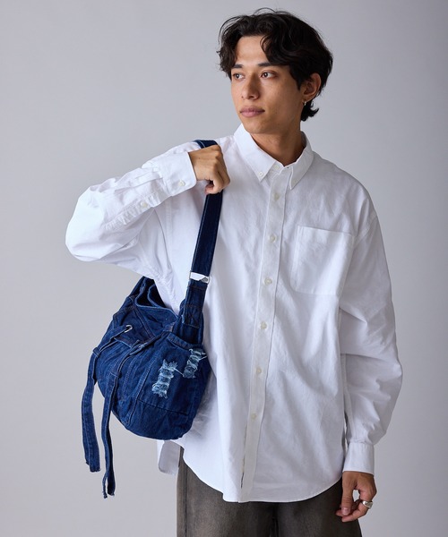 Theater code(シアターコード)の「Wash-Processed Distressed Denim Shoulder Bag / ウォッシュ加工 ダメージデニムショルダーバッグ(ショルダーバッグ・メンズ・ブラック/ライトブルー/ダークブルー・FREE)」の9枚目の写真