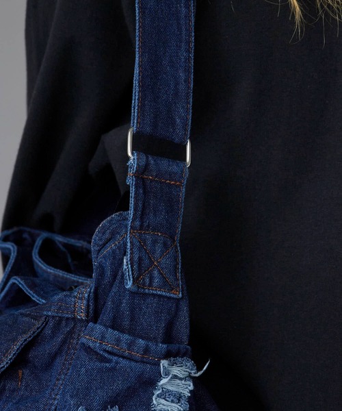 Theater code(シアターコード)の「Wash-Processed Distressed Denim Shoulder Bag / ウォッシュ加工 ダメージデニムショルダーバッグ(ショルダーバッグ・メンズ・ブラック/ライトブルー/ダークブルー・FREE)」の5枚目の写真