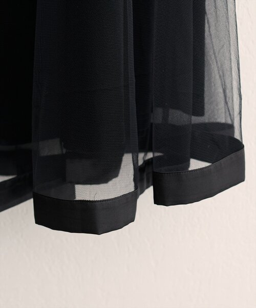 natural couture（ナチュラルクチュール）の「【WEB限定】サテンパイピングチュールスカート（スカート・レディース・ブラック/サックスブルー/オフホワイト/ブラウン・FREE）」の11枚目の写真