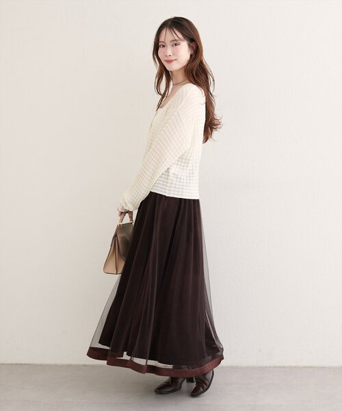 natural couture（ナチュラルクチュール）の「【WEB限定】サテンパイピングチュールスカート（スカート・レディース・ブラック/サックスブルー/オフホワイト/ブラウン・FREE）」の6枚目の写真