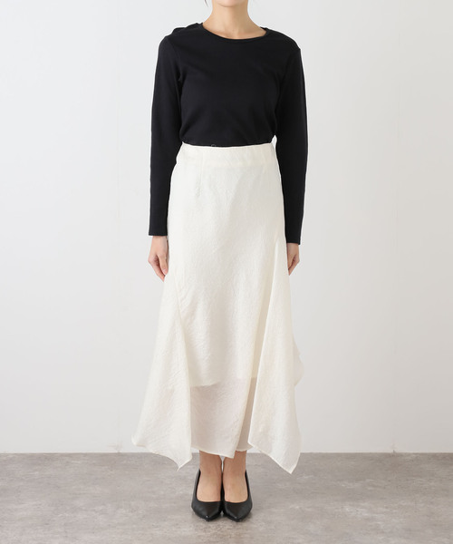 La TOTALITE(ラトータリテ)の「ラッフルシアーミディスカート(スカート・レディース・アイボリー/ブラウン・36/38)」の5枚目の写真