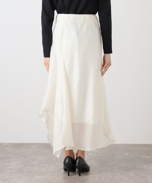 La TOTALITE(ラトータリテ)の「ラッフルシアーミディスカート(スカート・レディース・アイボリー/ブラウン・36/38)」の8枚目の写真