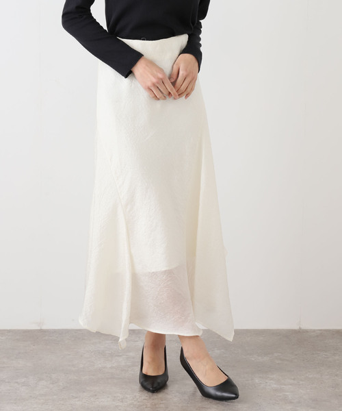 La TOTALITE(ラトータリテ)の「ラッフルシアーミディスカート(スカート・レディース・アイボリー/ブラウン・36/38)」の15枚目の写真