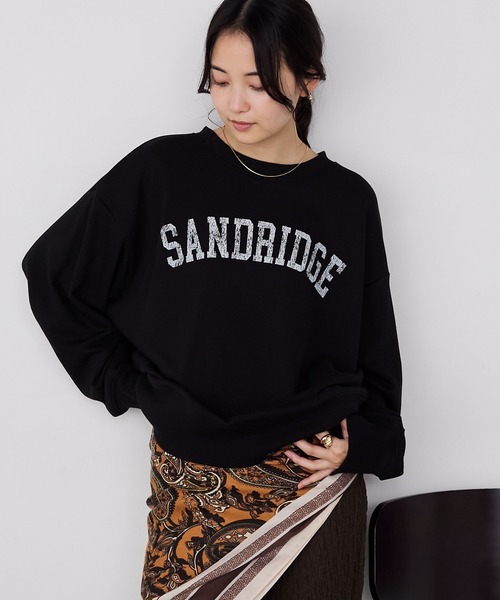 forksy.（フォルクシー）の「【forksy.】ヴィンテージライクロゴプリントオーバーサイズスウェット（スウェット・レディース・ブラック/ブラウン/ライトグレー/ナチュラル/チャコールグレー・FREE）」の2枚目の写真