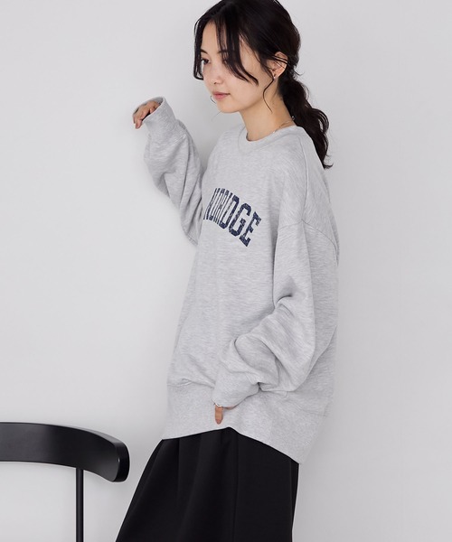 forksy.（フォルクシー）の「【forksy.】ヴィンテージライクロゴプリントオーバーサイズスウェット（スウェット・レディース・ブラック/ブラウン/ライトグレー/ナチュラル/チャコールグレー・FREE）」の9枚目の写真