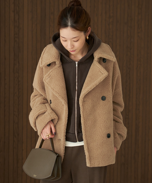 plage（プラージュ）の「TRADITIONAL WEATHERWEAR 別注 ECO FUR Pコート（ピーコート・レディース・キャメル/ブラック・FREE）」の3枚目の写真