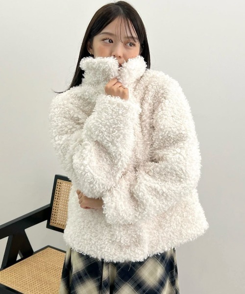 Futier land（フューティアランド）の「プードルファージャケット（ブルゾン・レディース・アイボリー/ブラック/ブラウン/ベージュ・MEDIUM/LARGE）」の2枚目の写真