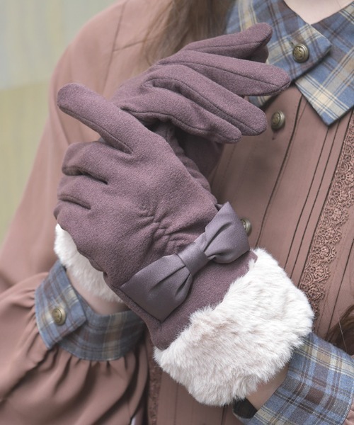 axes femme（アクシーズファム）の「配色サテンリボンファー手袋（手袋・レディース・ブラウン/ベージュ/ブラック・FREE）」の3枚目の写真