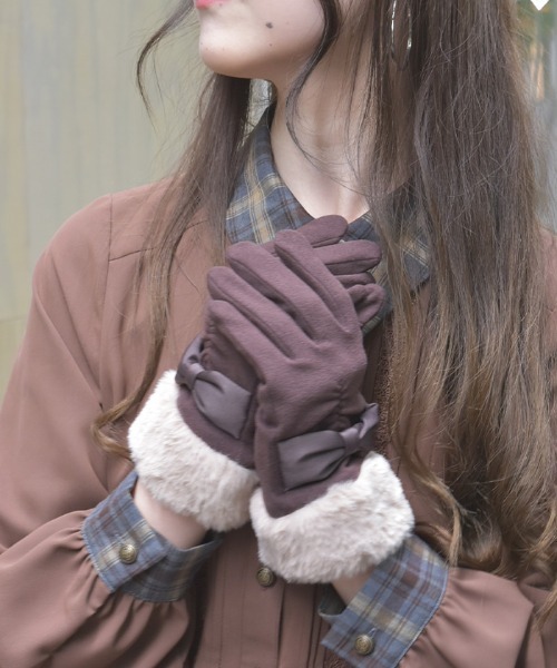 axes femme（アクシーズファム）の「配色サテンリボンファー手袋（手袋・レディース・ブラウン/ベージュ/ブラック・FREE）」の6枚目の写真