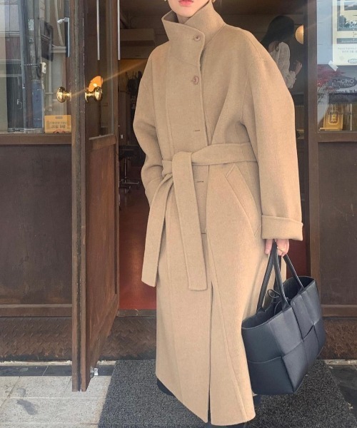 FREE STYLISTS(フリー スタイリスト)の「YUGA_YGMC Stand-collar single-breasted wool coat(ノーカラーコート・レディース・ブラウン/キャメル/グレー/ブラック・FREE)」の4枚目の写真