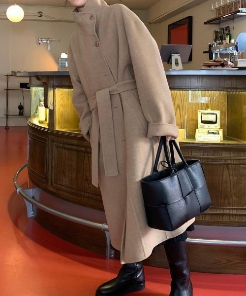 FREE STYLISTS(フリー スタイリスト)の「YUGA_YGMC Stand-collar single-breasted wool coat(ノーカラーコート・レディース・ブラウン/キャメル/グレー/ブラック・FREE)」の18枚目の写真