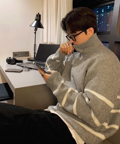 NOWLE（ノウル）の「【NOWLE】ハーフジップ リブ編み ボーダー プルオーバー ニット（ニット/セーター・メンズ・グレー・MEDIUM/LARGE/X-LARGE）」の3枚目の写真