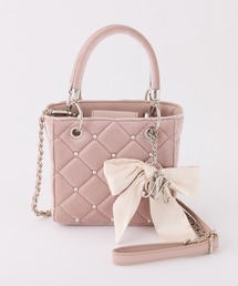 チャーム付きキルティングミニショルダー ピンク チャーム付きキルティングミニショルダー – pium