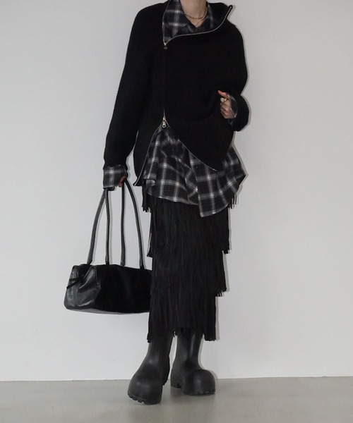 chuclla（チュクラ）の「サイドジップ ハイネックリブニット chw25a132（ニット/セーター・レディース・ベージュ/ブラック/グレー・FREE）」の4枚目の写真