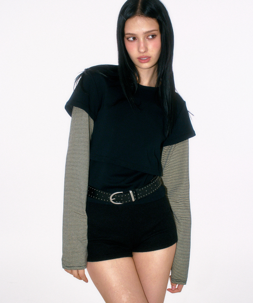PLACE STUDIO(プレイススタジオ)の「Sleeve Layered Stripe Color Block Round Neck T-Shirt _ 2COLOR(Tシャツ/カットソー・レディース・ブラック・FREE)」の1枚目の写真