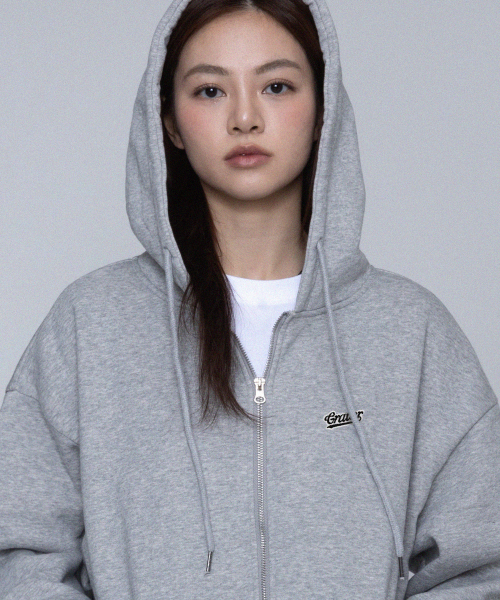 GRAVER（グレーバー）の「[ユニセックス]ベースボールロゴ刺繍フードジップアップ_グレー（パーカー・レディース・グレー・MEDIUM/LARGE）」の3枚目の写真