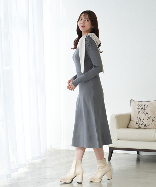 ASTORIA ODIER（アストリアオディール）の「アシメリボンオフショルニットワンピース（ワンピース・レディース・チャコールグレー/ブラック/ピンクベージュ/ワイン・MEDIUM）」の7枚目の写真