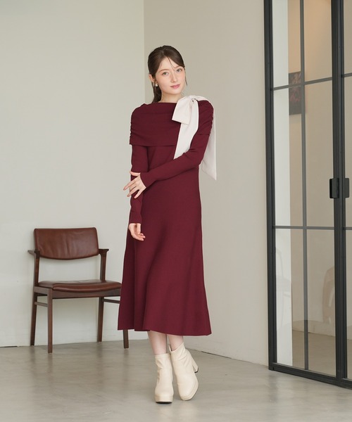 ASTORIA ODIER（アストリアオディール）の「アシメリボンオフショルニットワンピース（ワンピース・レディース・チャコールグレー/ブラック/ピンクベージュ/ワイン・MEDIUM）」の12枚目の写真