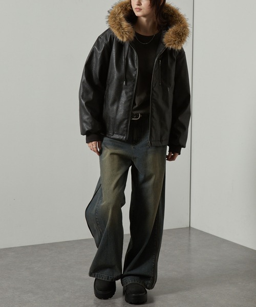 Alfred Alex（アルフレッドアレックス）の「【Alfred Alex】2WAYヴィンテージライクオーバーサイズファーフードブルゾン（ブルゾン・メンズ・ブラック/ブラック系/ブラウン・L/M）」の4枚目の写真