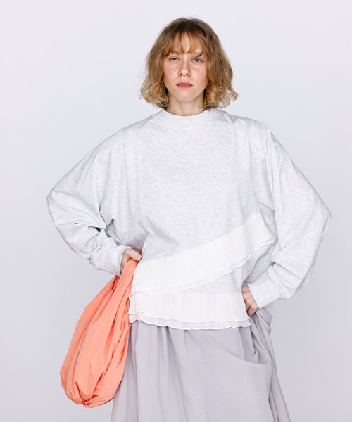 Kelen(ケレン)の「「KELEN / ケレン」ワイドフレアフリルトップス(Tシャツ/カットソー・レディース・チャコールグレー/杢グレー/ブラック・S/M)」の5枚目の写真