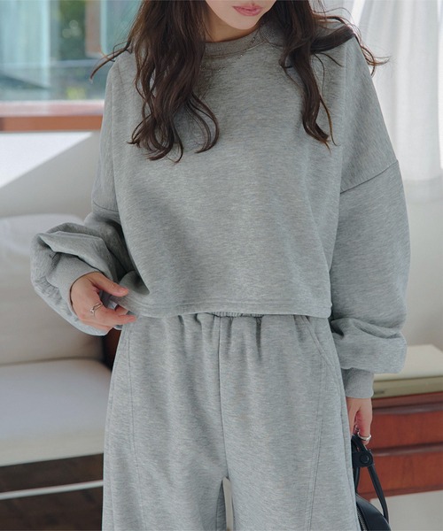 KOBE LETTUCE(コウベレタス)の「裏ボアスウェット2タイプトップス(スウェット・レディース・ブラック/アイボリー/グレー/グレー系/アイボリー系/ブラック系・M-Short/M-Long)」の18枚目の写真