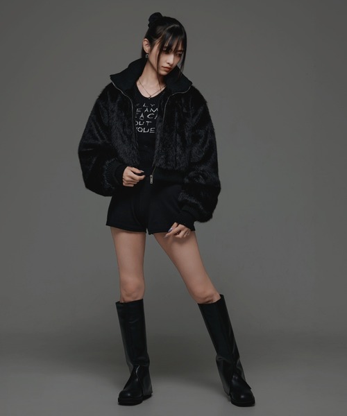 .KOM(ドットコム)の「『.KOM/ドットケーオーエム』スタンドカラーファーJKT【GC】(ブルゾン・レディース・ブラック/ベージュ・FREE)」の6枚目の写真