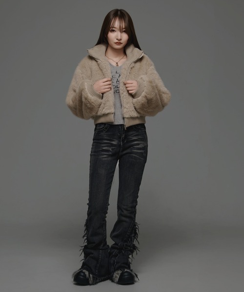 .KOM(ドットコム)の「『.KOM/ドットケーオーエム』スタンドカラーファーJKT【GC】(ブルゾン・レディース・ブラック/ベージュ・FREE)」の8枚目の写真