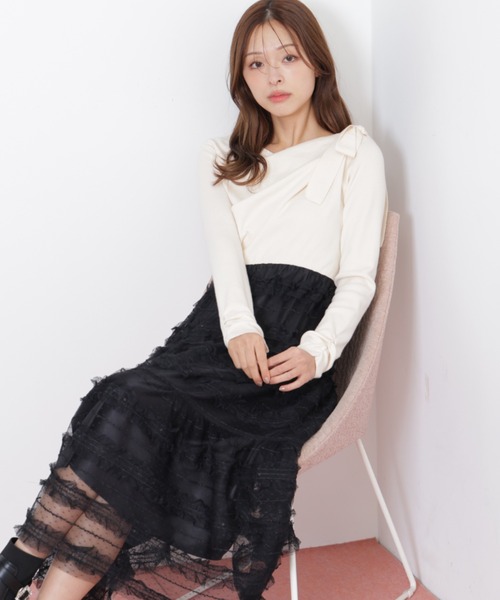JILL by JILL STUART(ジルバイジルスチュアート)の「◇フリルチュールドッキングワンピース(ワンピース・レディース・ホワイト/ブラック/グレー・FREE)」の2枚目の写真