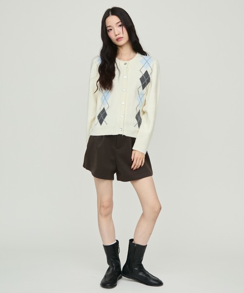 NUJOH(ヌゾ)の「Argyle Pattern Knit Cardigan / アーガイルパターンニットカーディガン(カーディガン/ボレロ・レディース・グレー/アイボリー/ネイビー・FREE)」の6枚目の写真