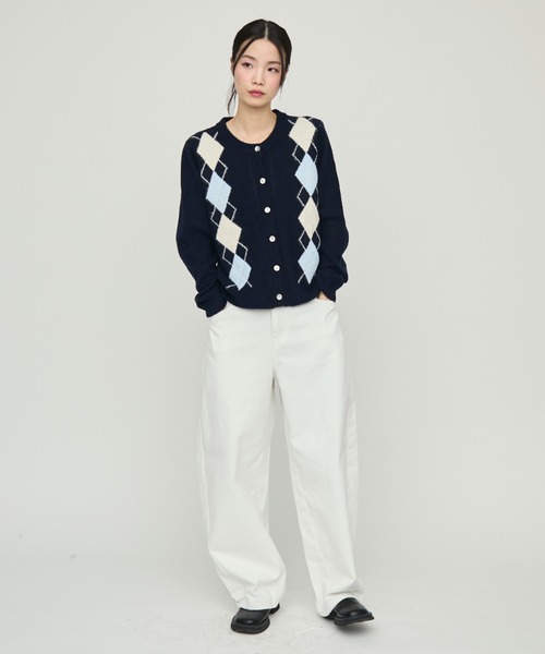 NUJOH(ヌゾ)の「Argyle Pattern Knit Cardigan / アーガイルパターンニットカーディガン(カーディガン/ボレロ・レディース・グレー/アイボリー/ネイビー・FREE)」の10枚目の写真