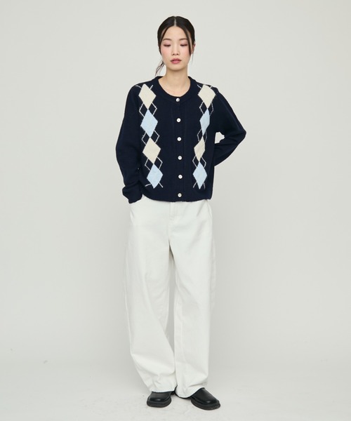 NUJOH(ヌゾ)の「Argyle Pattern Knit Cardigan / アーガイルパターンニットカーディガン(カーディガン/ボレロ・レディース・グレー/アイボリー/ネイビー・FREE)」の11枚目の写真