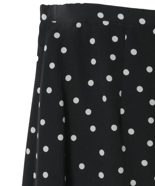 Tiara（ティアラ）の「ドットプリントフリルスカート（スカート・レディース・ホワイト/ブラック・2/3）」の14枚目の写真