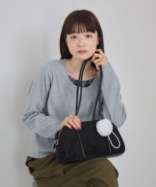 RETRO GIRL（レトロガール）の「ファーチャームボストン（ショルダーバッグ・レディース・ブラック/ブラウン/レッド・ONE SIZE）」の9枚目の写真