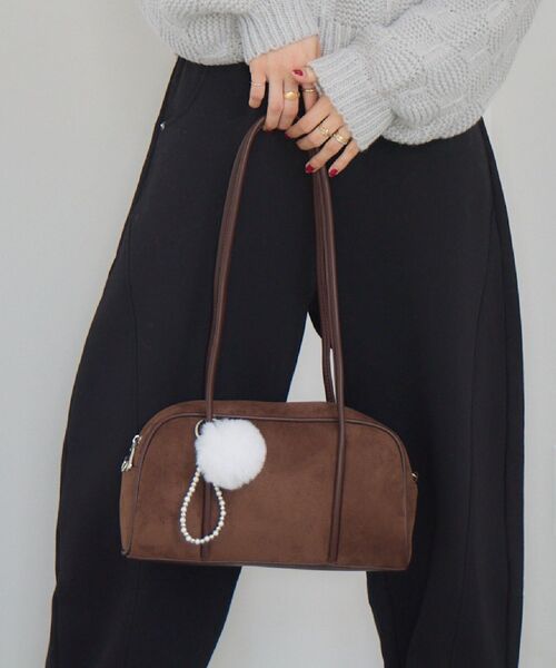 RETRO GIRL（レトロガール）の「ファーチャームボストン（ショルダーバッグ・レディース・ブラック/ブラウン/レッド・ONE SIZE）」の21枚目の写真