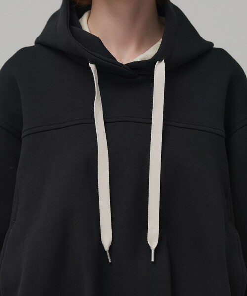 PUBLIC TOKYO(パブリックトウキョウ)の「【完売間近】ダンボールバルーンフーディ(パーカー・レディース・ダークグレー/アイボリー・FREE)」の19枚目の写真