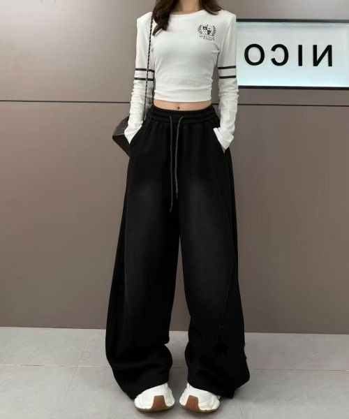LETee(レティー)の「ワイドレッグパンツ/ポケット有(その他パンツ・レディース・ブラック・FREE)」の3枚目の写真