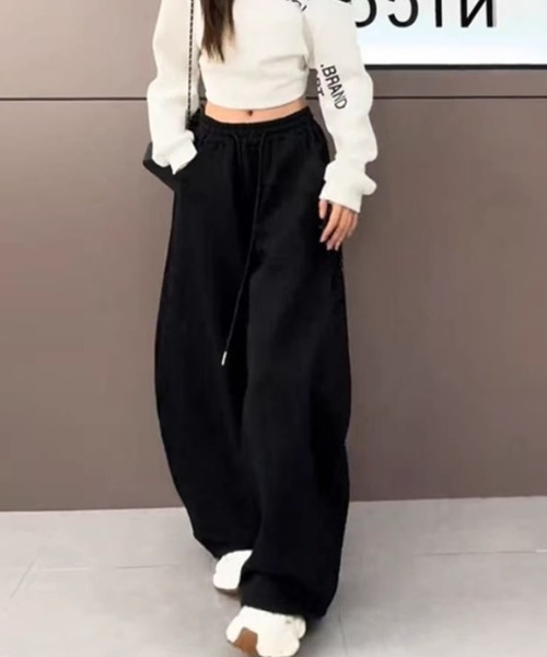 LETee(レティー)の「ワイドレッグパンツ/ポケット有(その他パンツ・レディース・ブラック・FREE)」の4枚目の写真