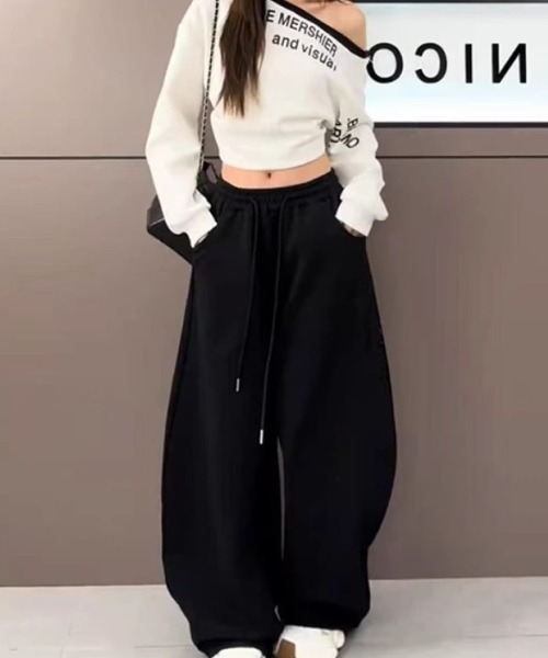 LETee(レティー)の「ワイドレッグパンツ/ポケット有(その他パンツ・レディース・ブラック・FREE)」の5枚目の写真