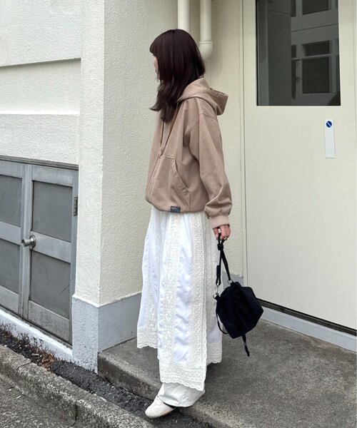 CIAOPANIC TYPY(チャオパニックティピー)の「【UNISEX】アソート素材フードジャケット/デニムジャケット/アクティブジャケット(デニムジャケット・レディース・ブラック/ブルー/ベージュ・MEDIUM/LARGE)」の5枚目の写真