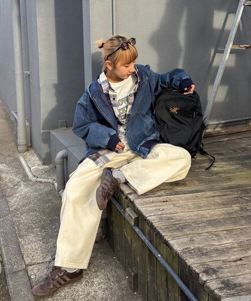 CIAOPANIC TYPY(チャオパニックティピー)の「【UNISEX】アソート素材フードジャケット/デニムジャケット/アクティブジャケット(デニムジャケット・レディース・ブラック/ブルー/ベージュ・MEDIUM/LARGE)」の16枚目の写真