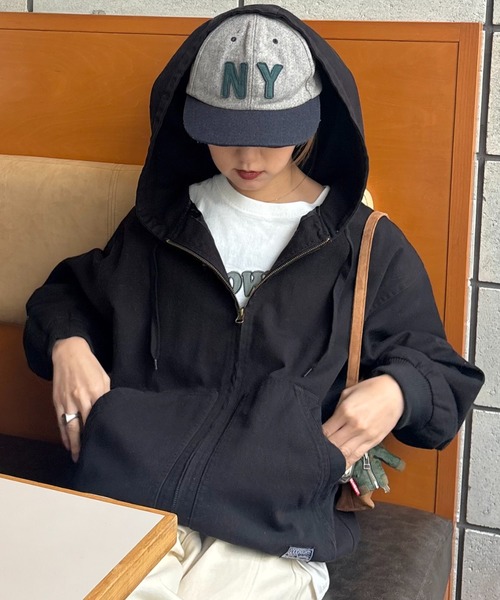 CIAOPANIC TYPY(チャオパニックティピー)の「【UNISEX】アソート素材フードジャケット/デニムジャケット/アクティブジャケット(デニムジャケット・レディース・ブラック/ブルー/ベージュ・MEDIUM/LARGE)」の4枚目の写真