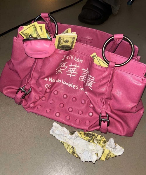 SCULPTOR(スカルプター)の「Millionaire Tote Bag(ショルダーバッグ・レディース・ホワイト/ピンク・FREE)」の11枚目の写真