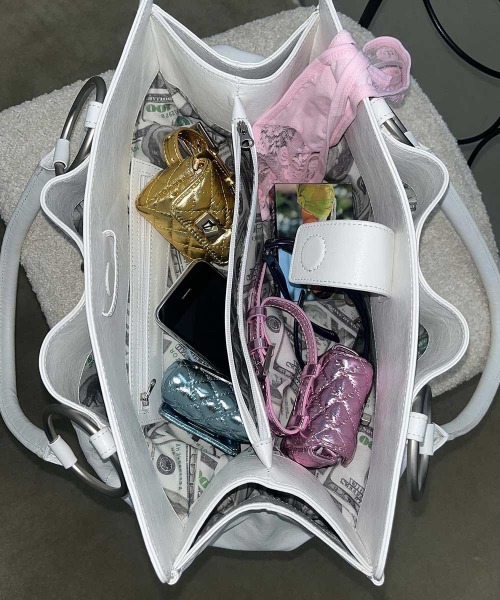 SCULPTOR(スカルプター)の「Millionaire Tote Bag(ショルダーバッグ・レディース・ホワイト/ピンク・FREE)」の17枚目の写真