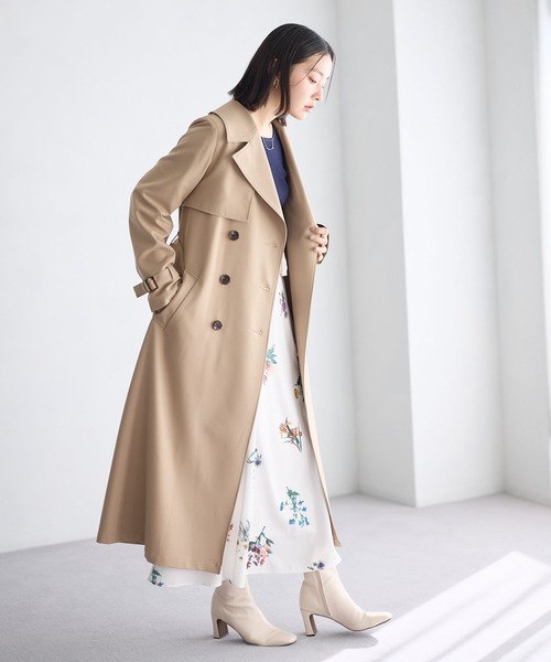 Andemiu(アンデミュウ)の「バックデザイントレンチコート636657(トレンチコート・レディース・ベージュ/ネイビー・FREE)」の4枚目の写真