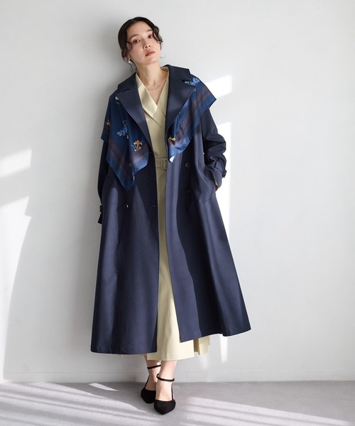 Andemiu(アンデミュウ)の「バックデザイントレンチコート636657(トレンチコート・レディース・ベージュ/ネイビー・FREE)」の11枚目の写真