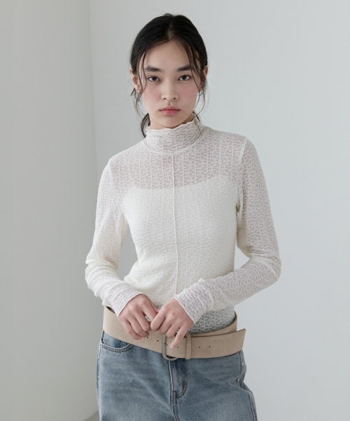 ROLAROLA(ロラロラ)の「SHIRRING SEE-THROUGH HIGH NECK T-SHIRT IVORY(Tシャツ/カットソー・レディース・アイボリー・FREE)」の1枚目の写真